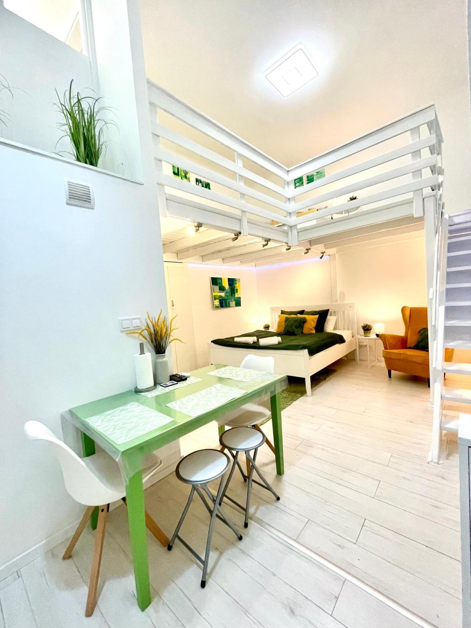 Teresian Apartment Near The Andrassy Street Free Air Conditioner Free Coffee Budapest Luaran gambar