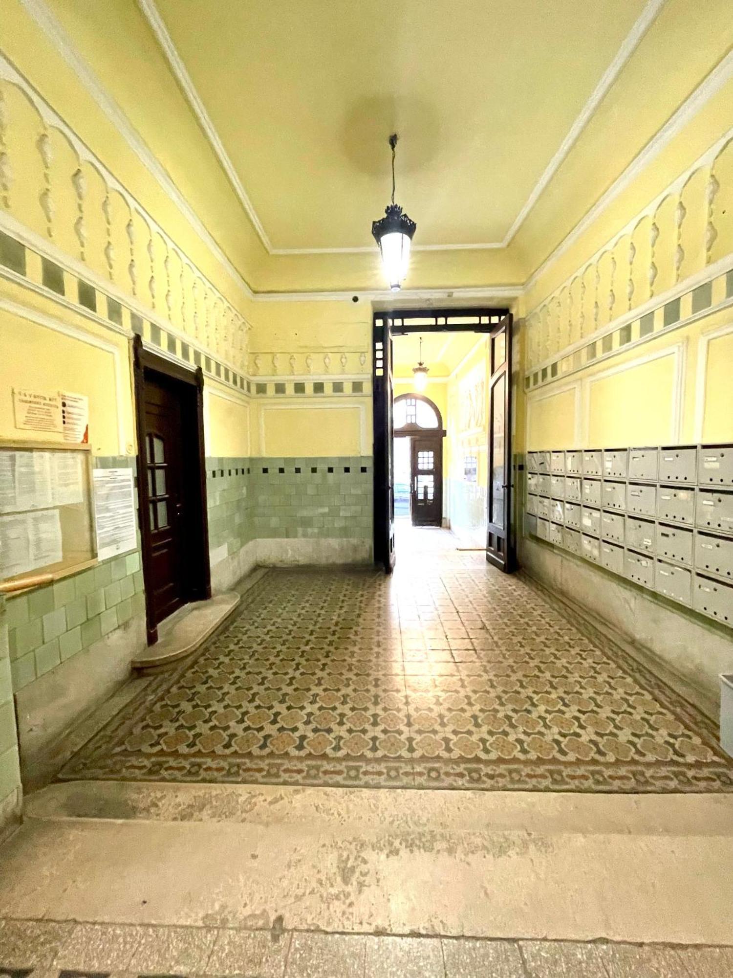 Teresian Apartment Near The Andrassy Street Free Air Conditioner Free Coffee Budapest Luaran gambar